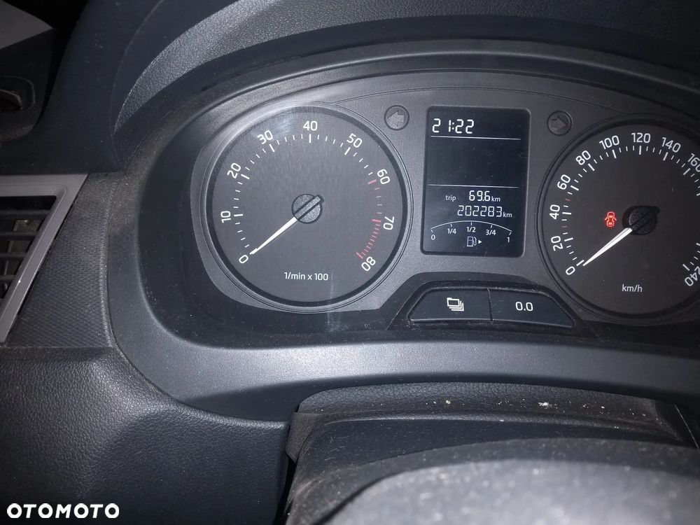 Skoda RAPID 1.2 TSI Active - 16