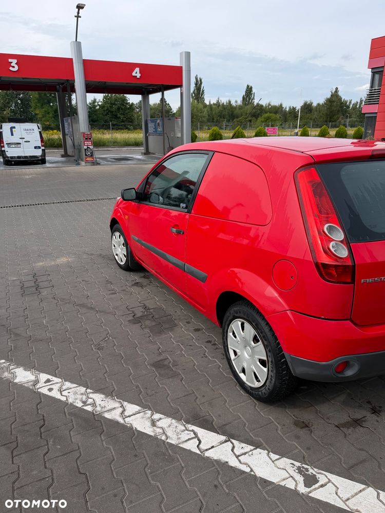 Ford Fiesta 1.4 TDCi - 4