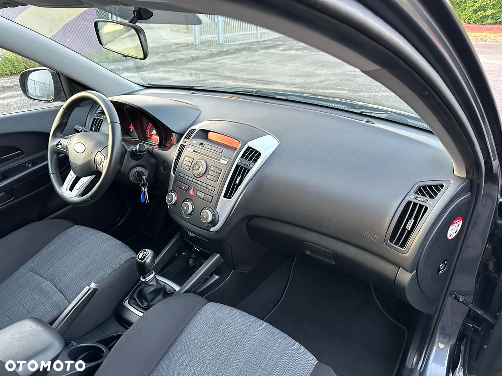 Kia Ceed 1.4 L Euro2012 - 22
