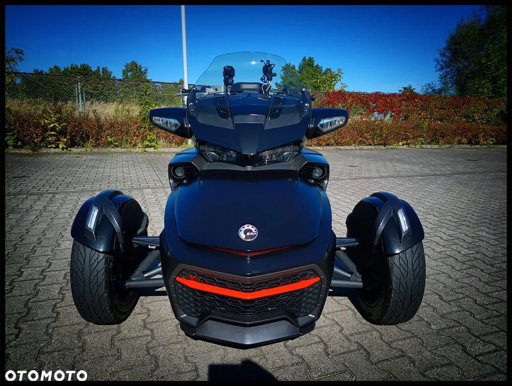 Can-Am Spyder - 3