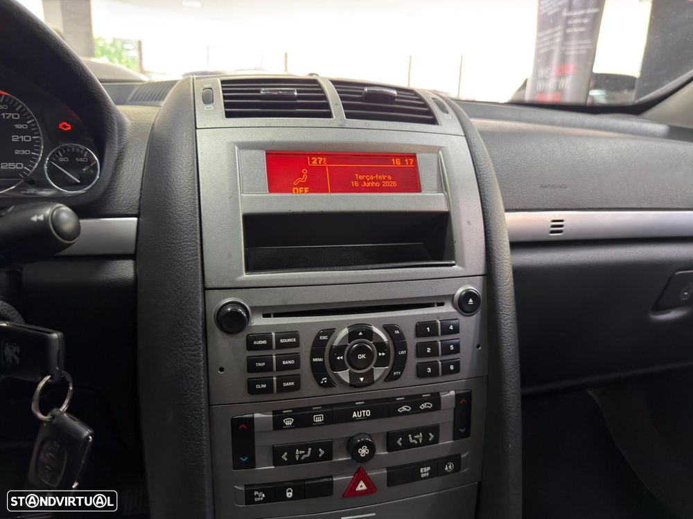 Peugeot 407 SW 1.6 HDi Premium - 12