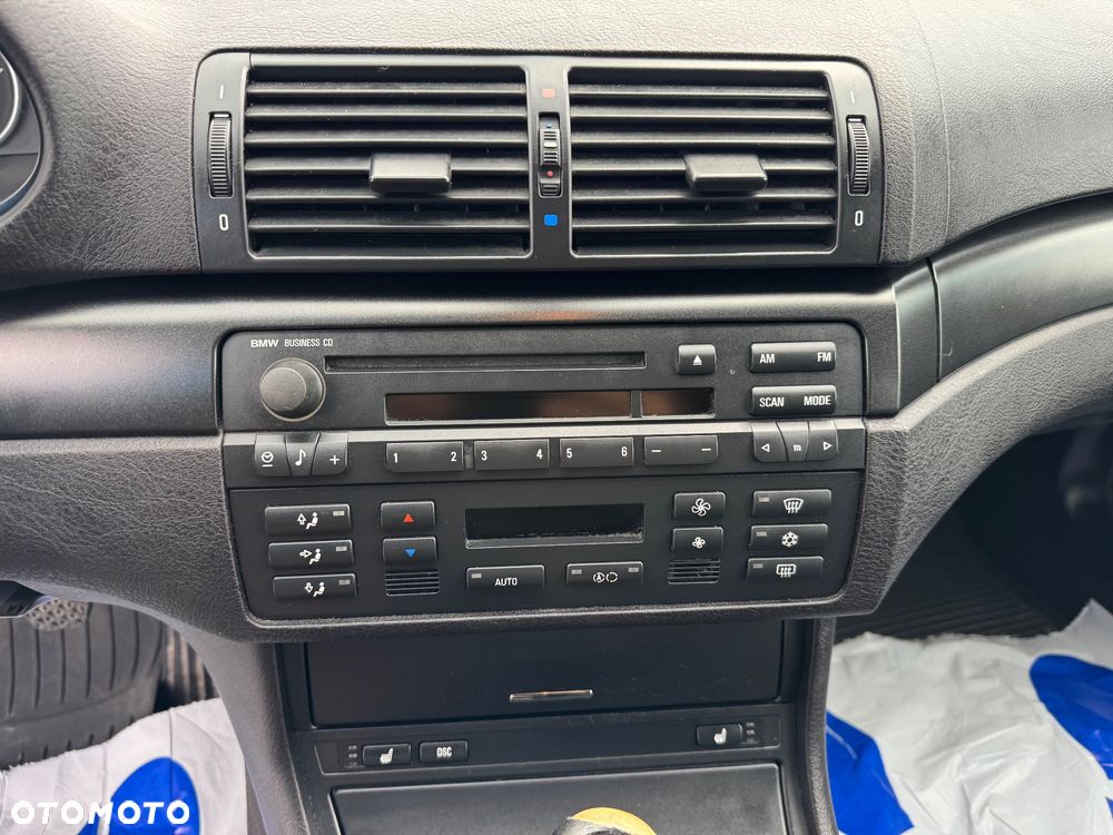 BMW Seria 3 318i - 11