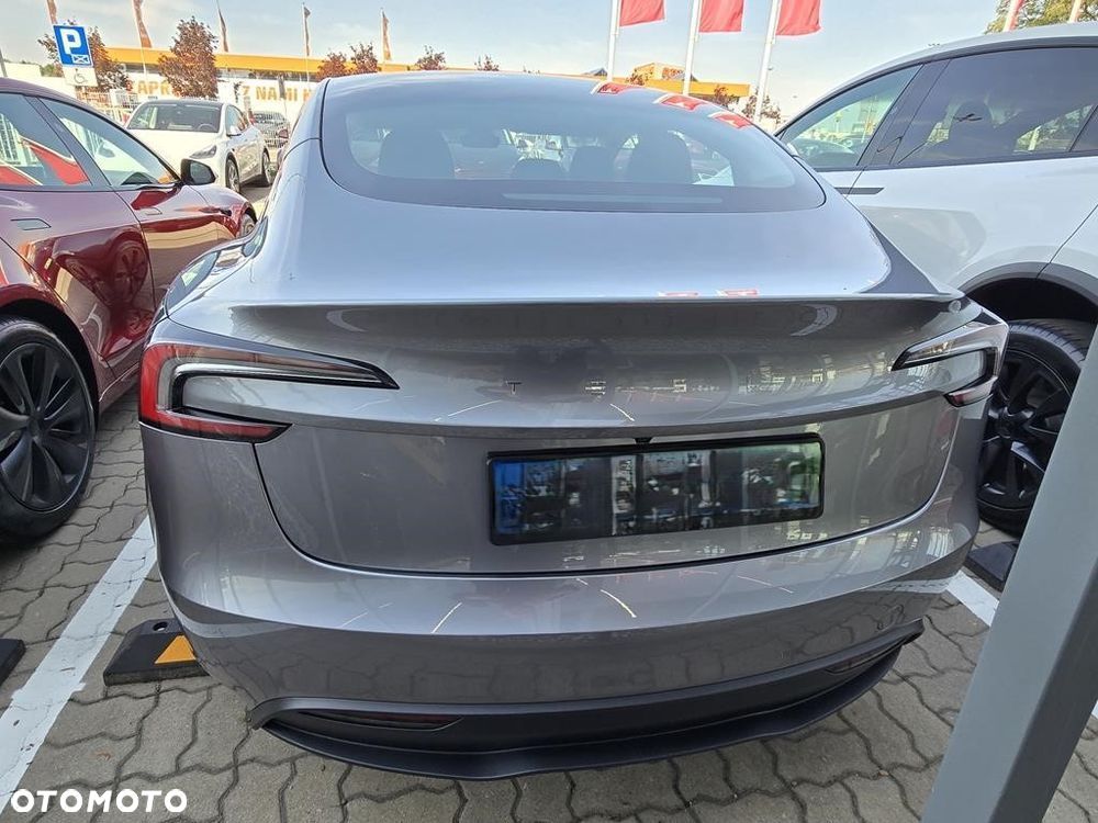 Tesla Model 3 RWD Premium - 5