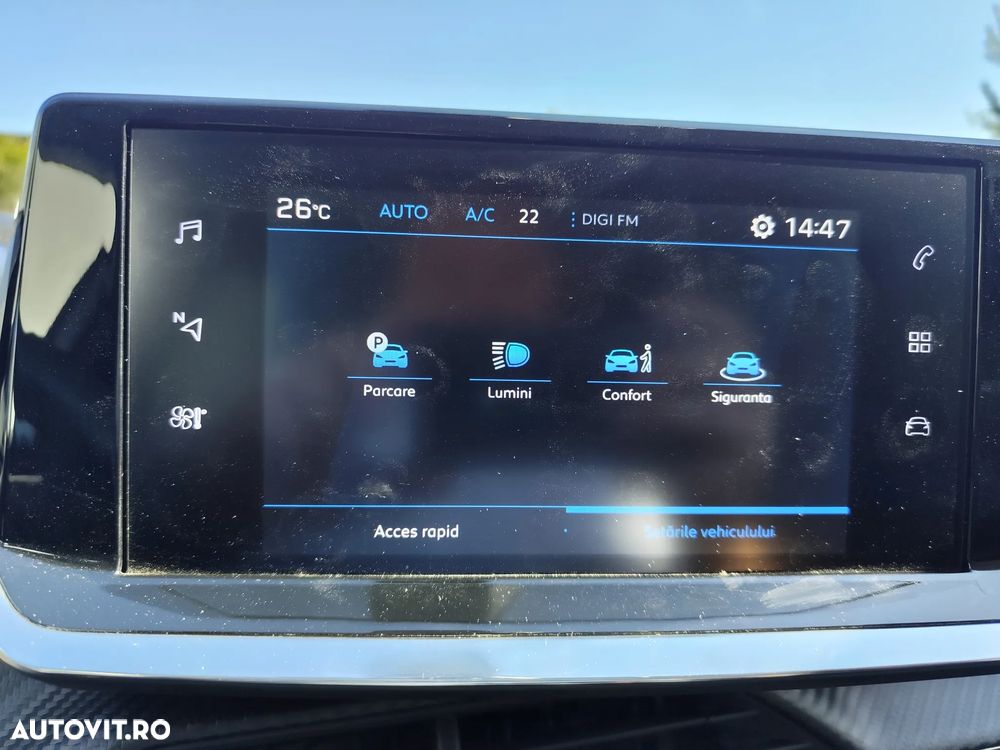 Peugeot 2008 1.2 L PureTech STT Active - 20