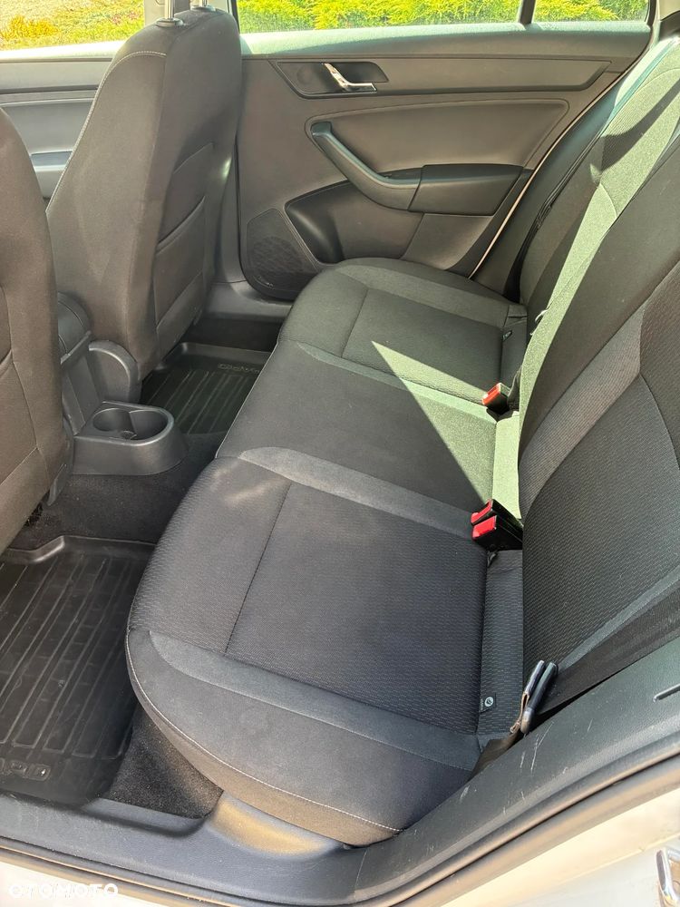 Skoda RAPID 1.2 TSI Ambition - 7