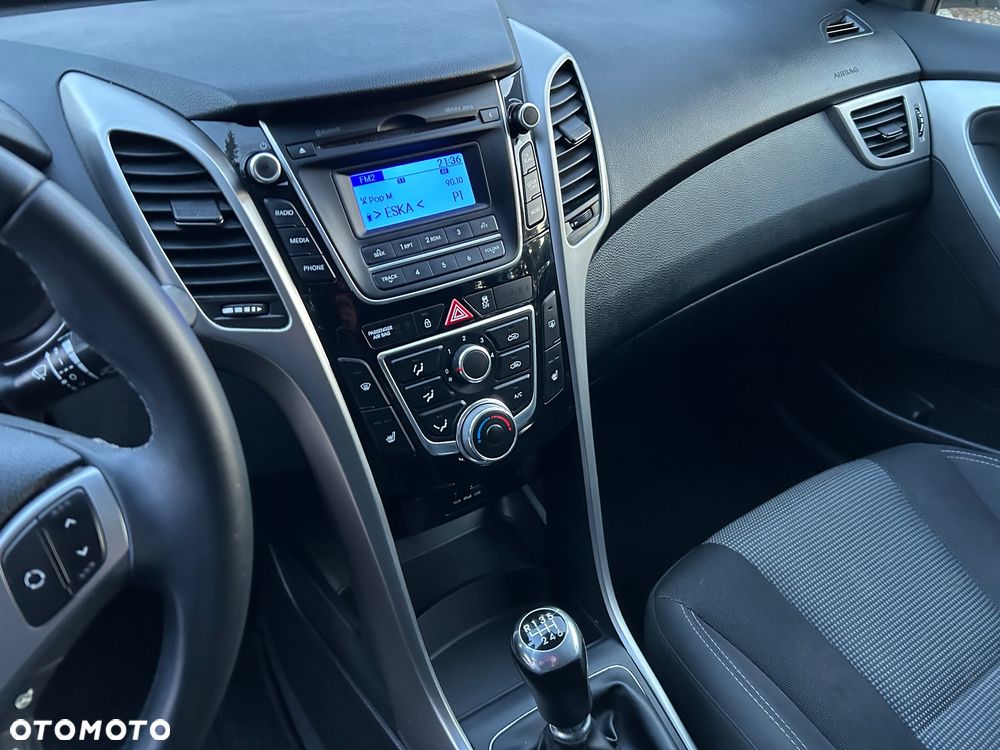 Hyundai i30 i30cw 1.4 Fifa World Cup Edition - 21