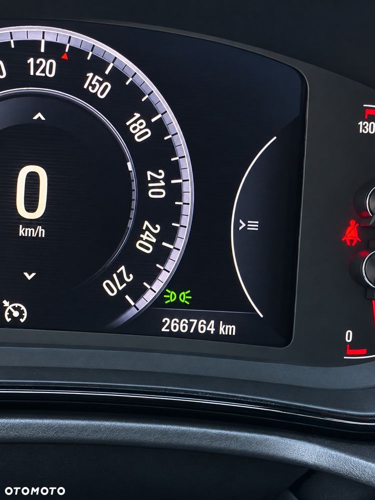 Opel Insignia 2.0 CDTI Cosmo S&S - 16