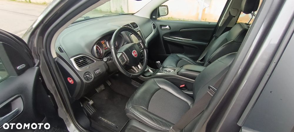 Fiat Freemont 2.0 Multijet 16V DPF Automatik Allrad Cross - 23