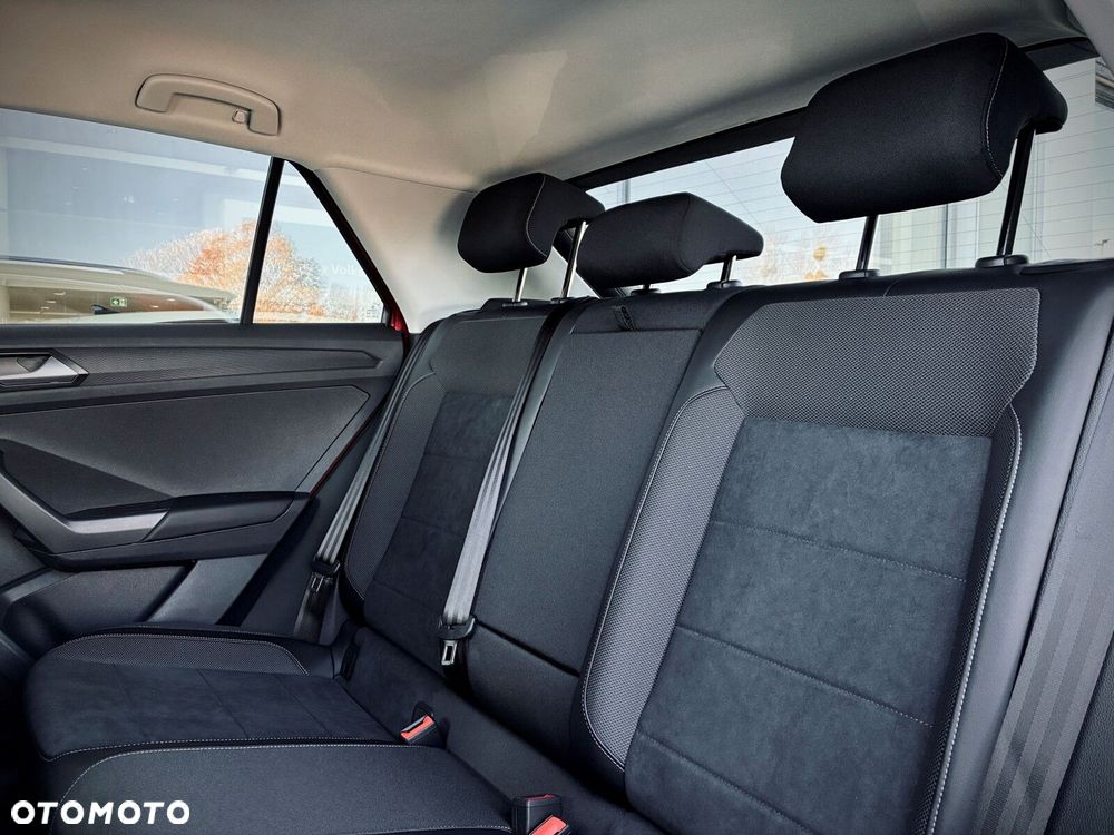 Volkswagen T-Roc - 7