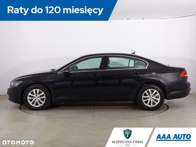Volkswagen Passat - 4