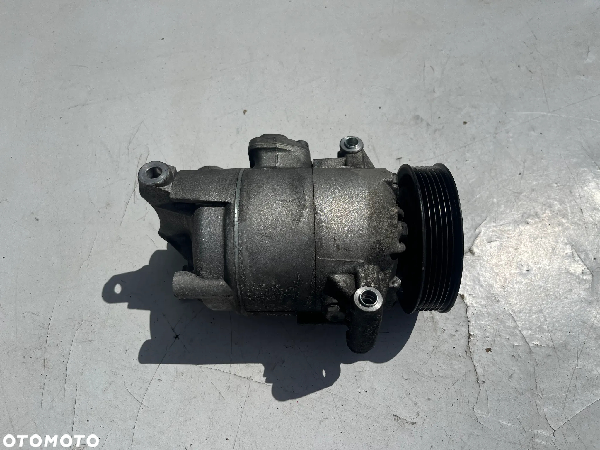 SPREZARKA POMPA KLIMATYZACJI VW AUDI SEAT 5N0820803E - 3