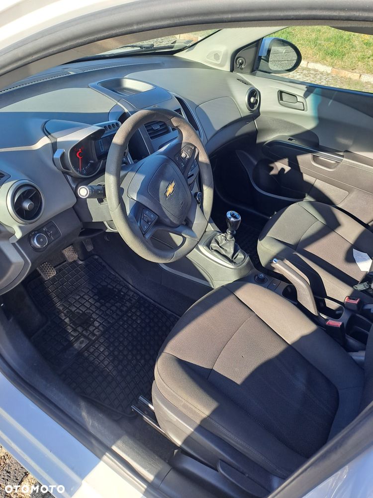 Chevrolet Aveo 1.2 LS - 6