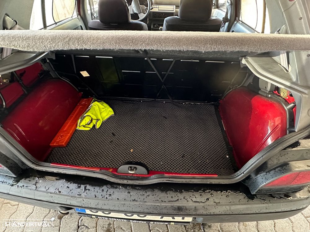Renault Clio 1.1 RL - 9