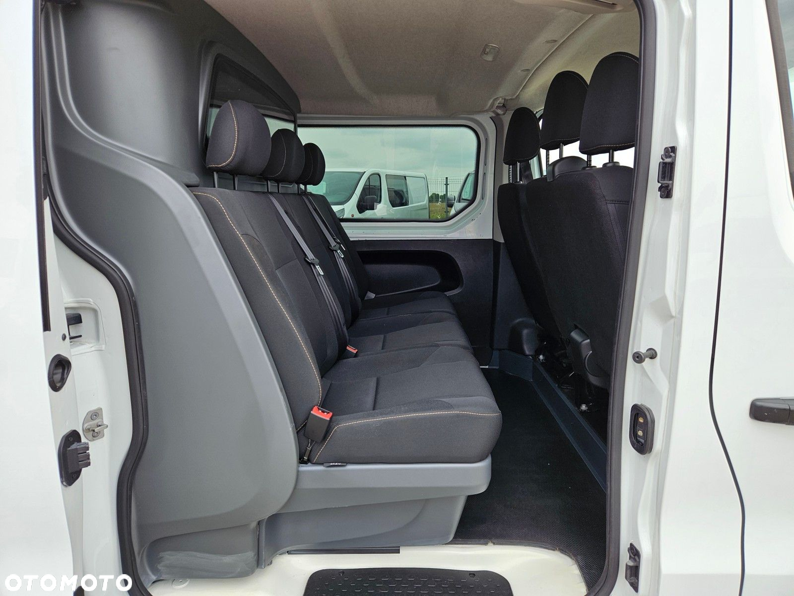 Renault Trafic Long *59900zł NETTO* Brygadówka 6 osób 1,6dCi/120KM - 28