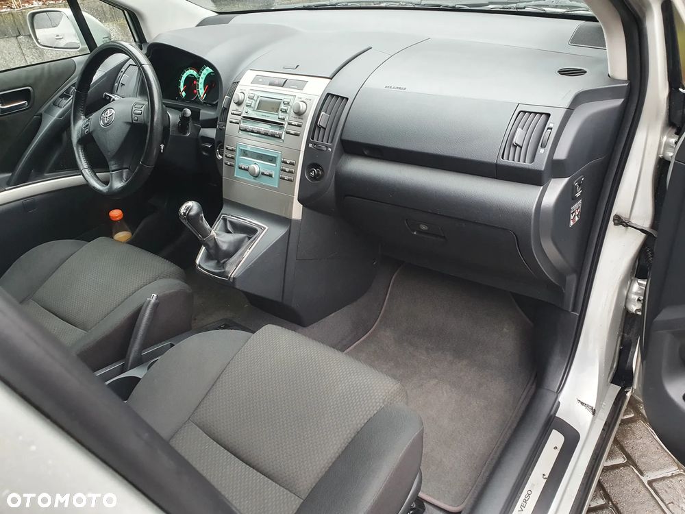 Toyota Corolla Verso 1.8 Sol 7os - 12