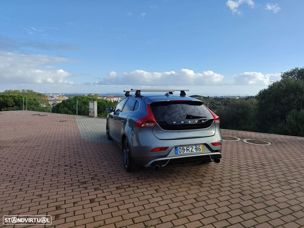 Volvo V40 D2 R Design - 5