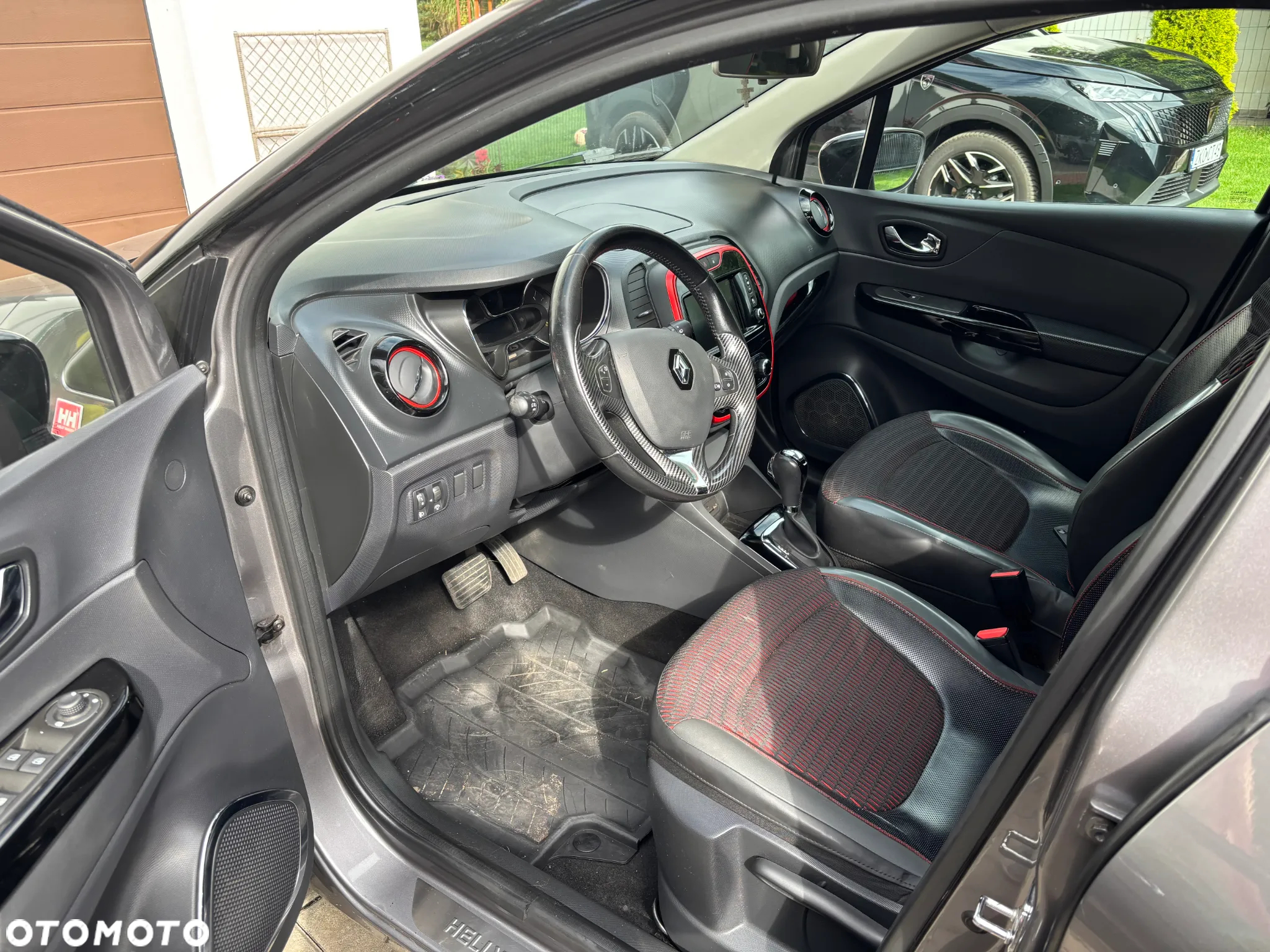 Renault Captur 1.2 TCe Helly Hansen EDC - 5