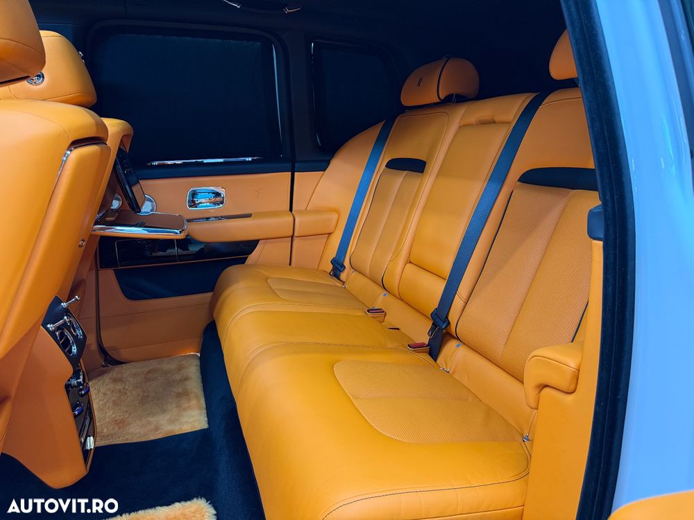 Rolls-Royce Cullinan - 23
