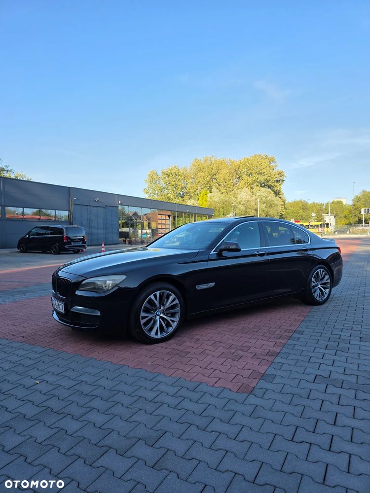 BMW Seria 7 740d xDrive - 11