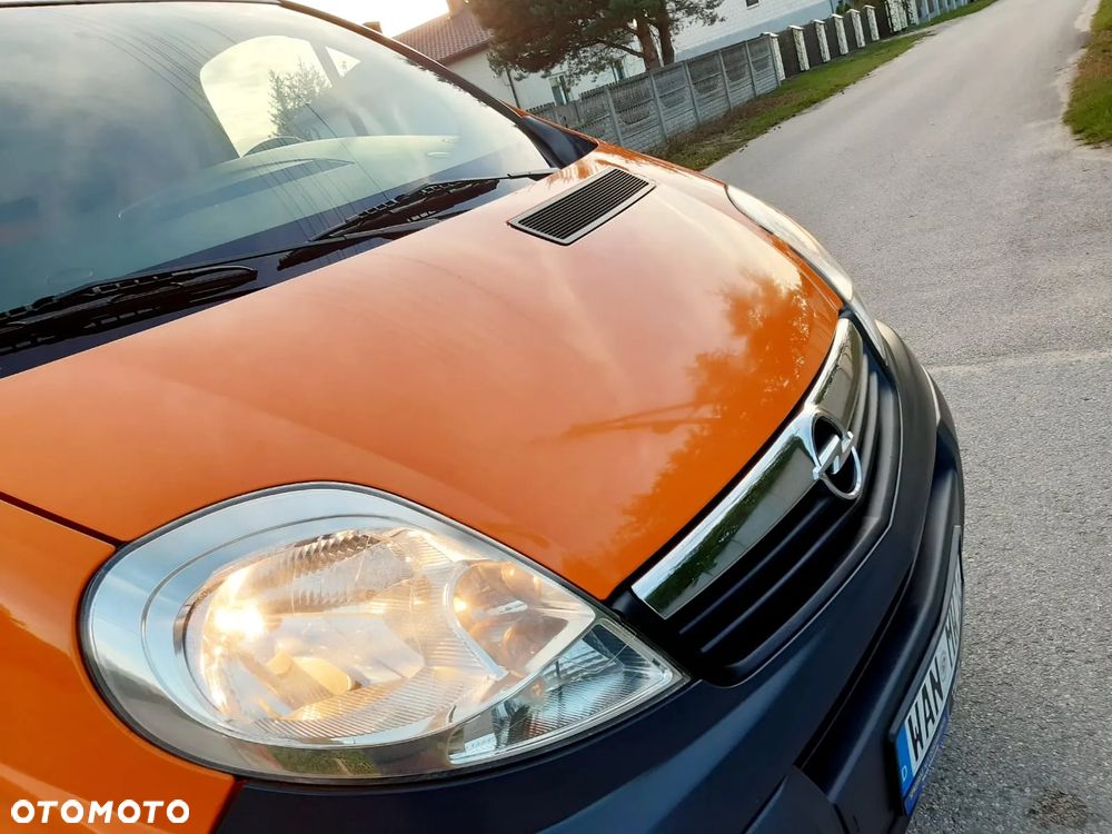 Opel Vivaro - 17