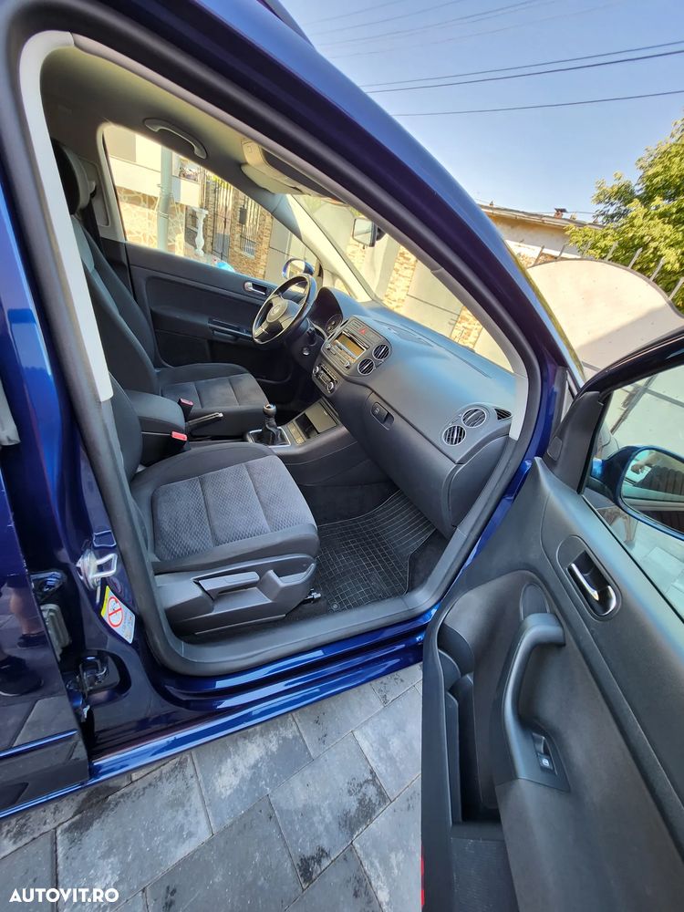 Volkswagen Golf Plus - 12