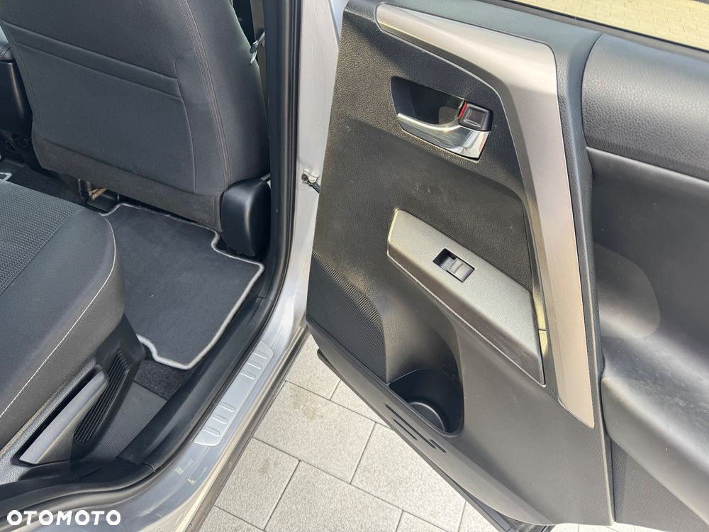 Toyota RAV4 Hybrid Premium 4x2 - 19