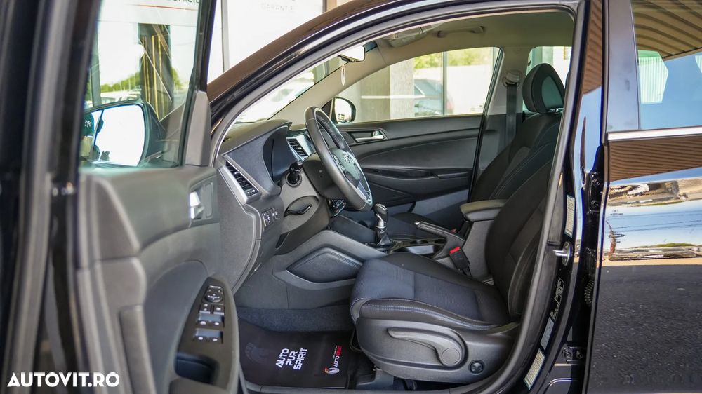 Hyundai Tucson 2.0 CRDI 4WD Intro Edition - 22
