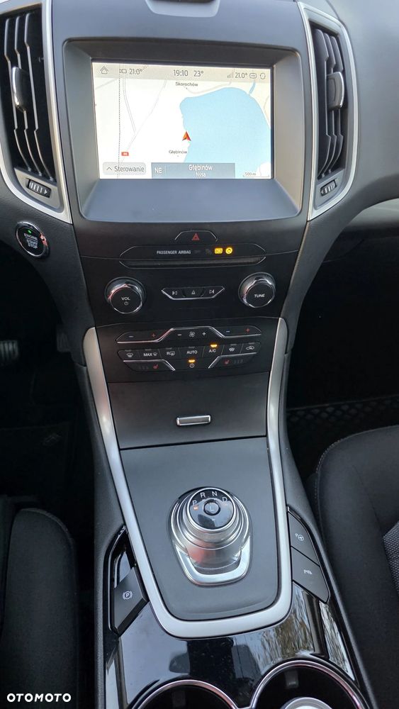Ford S-Max 2.5 Duratec FHEV TITANIUM - 18
