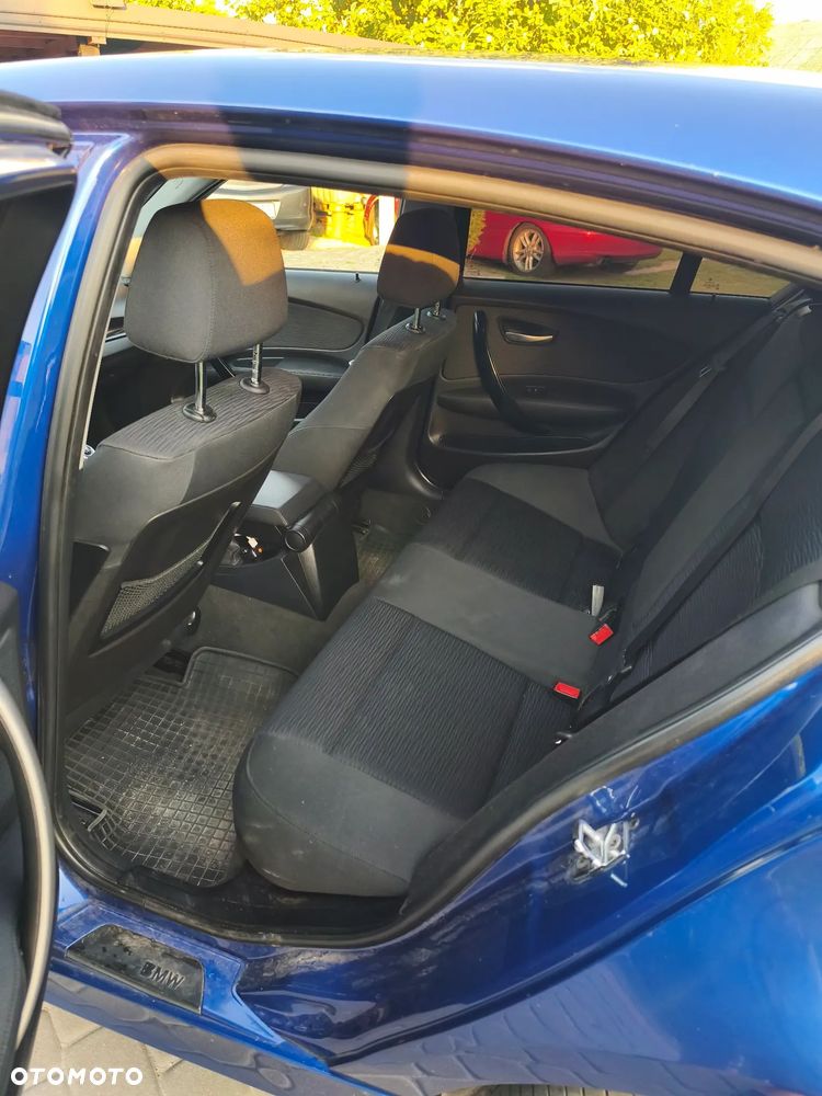 BMW Seria 1 118d - 14