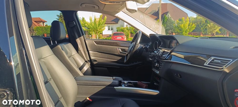 Mercedes-Benz Klasa E 220 CDI 7G-TRONIC - 36