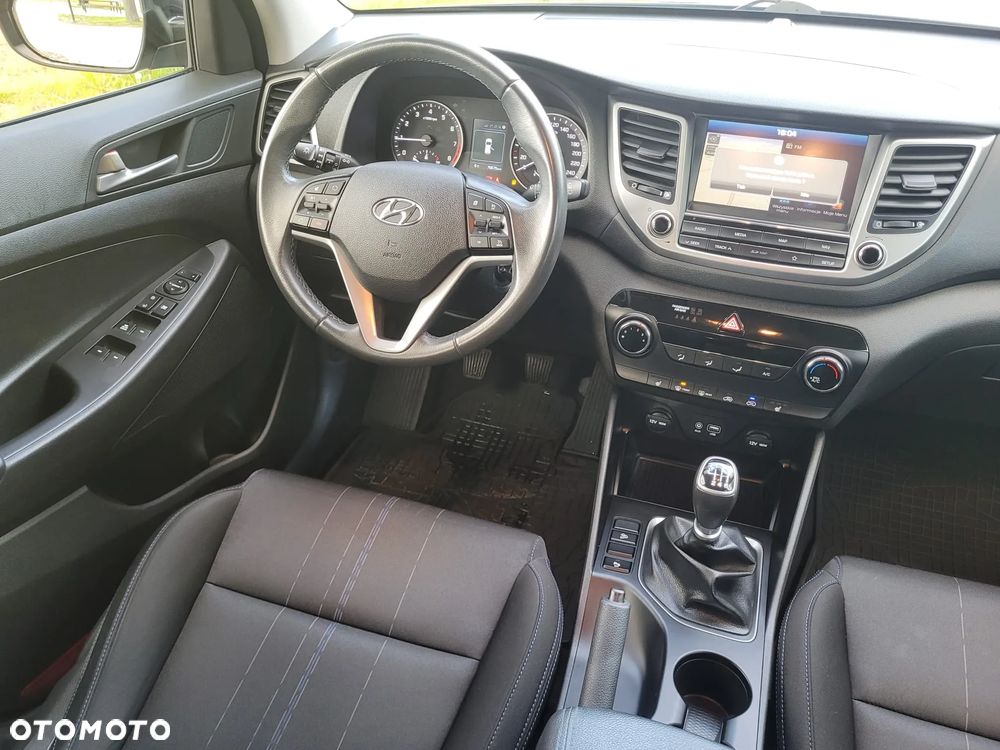 Hyundai Tucson 1.6 Turbo 2WD Navi - 17