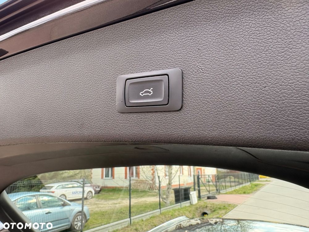 Audi A4 Avant 2.0 TDI Quattro - 11