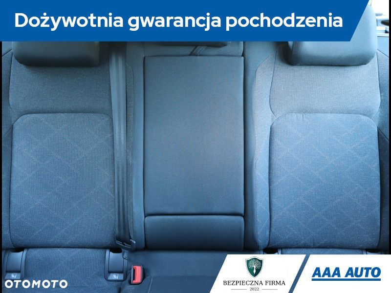 Volkswagen Golf - 11