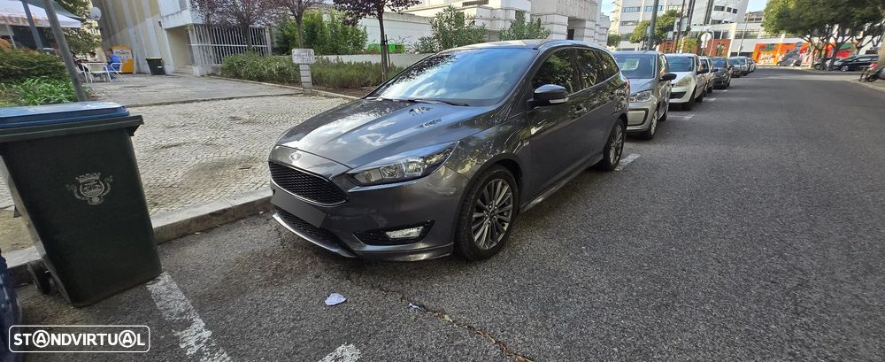Ford Focus SW 1.5 TDCi ST-Line - 2