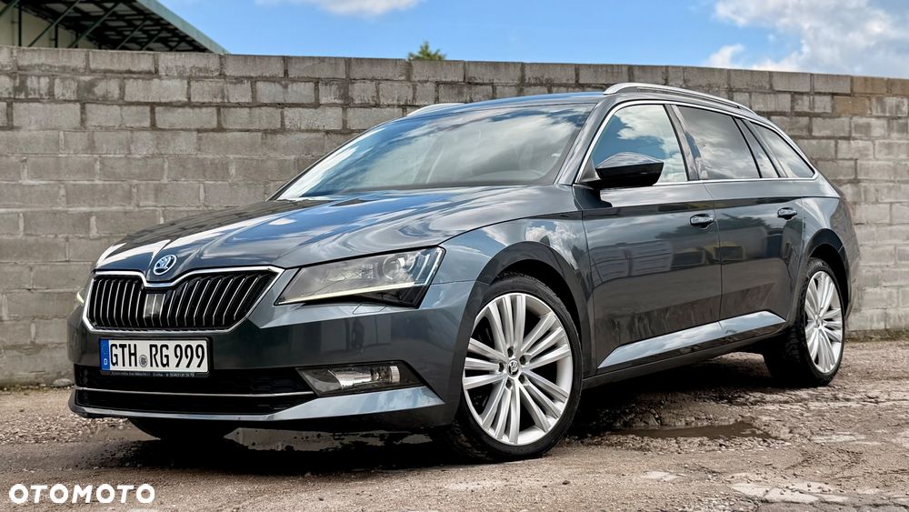 Skoda Superb 2.0 TDI Premium Edition - 6