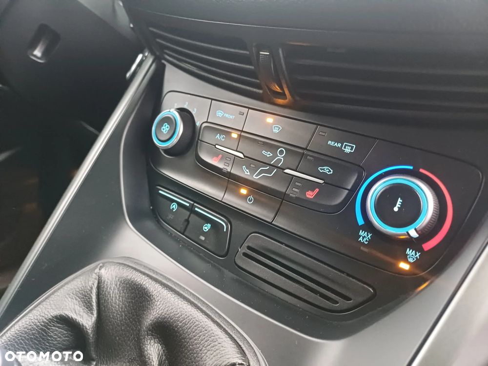 Ford Kuga 1.5 EcoBoost 2x4 Trend - 24