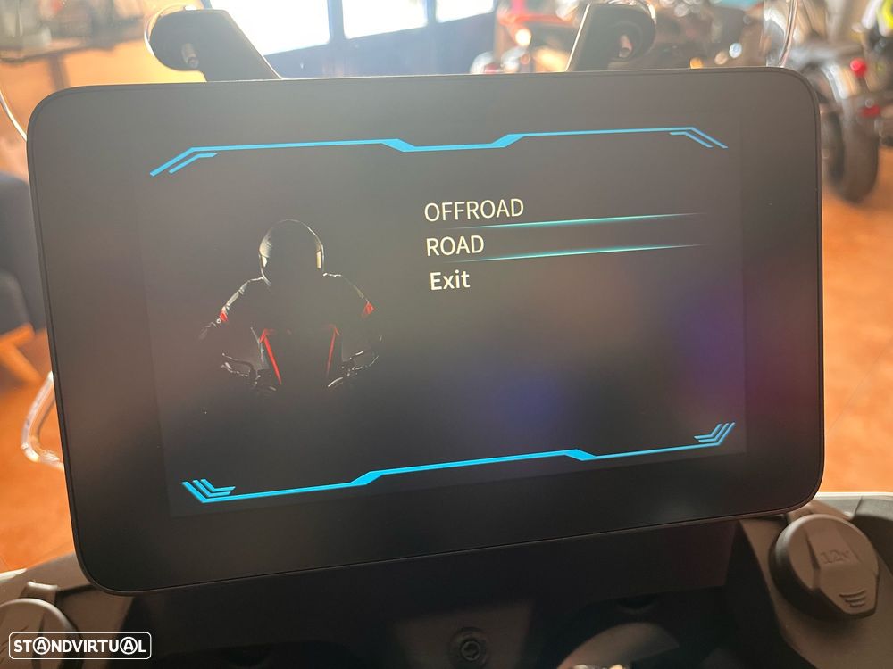 QJ Motor SRT 600SX - OFERTA DE 3 MALAS EM ALUMÍNIO + EQUIPAMENTO - 14