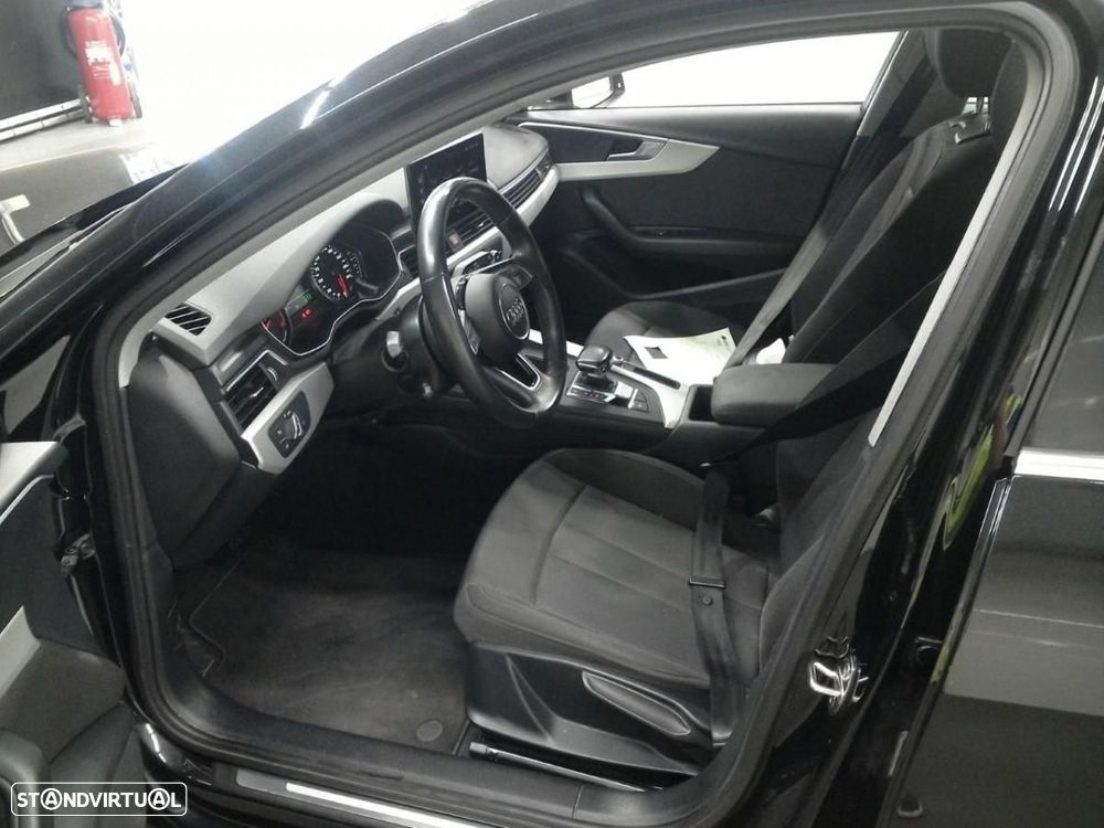 Audi A4 Avant 35 TDI S tronic - 4