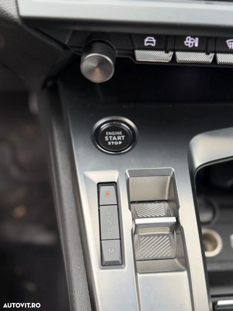 Peugeot 308 1.5L BlueHDI 130 S&S EAT8 Allure - 11