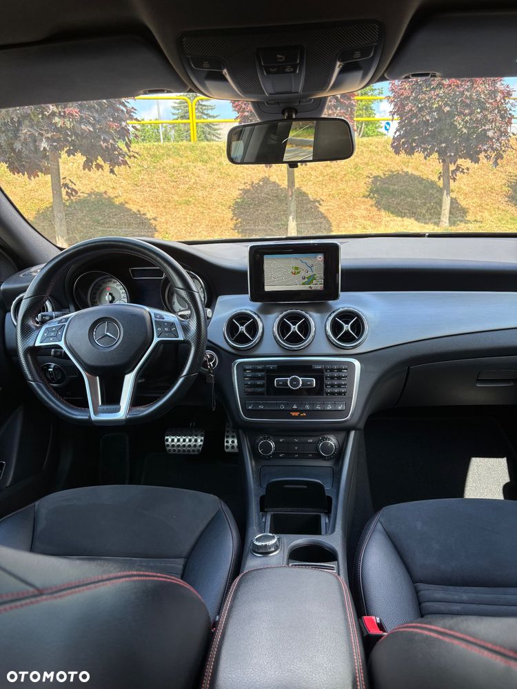 Mercedes-Benz GLA 250 4-Matic - 9
