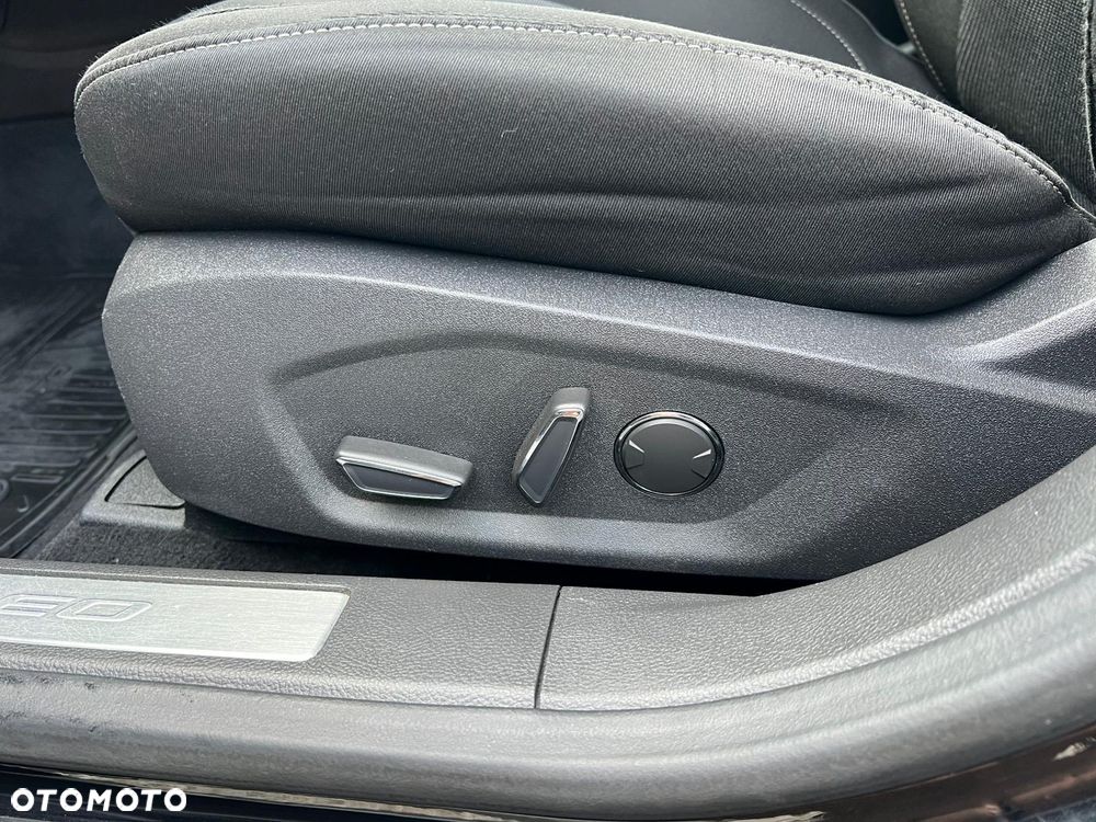 Ford Mondeo 2.0 TDCi Titanium - 17