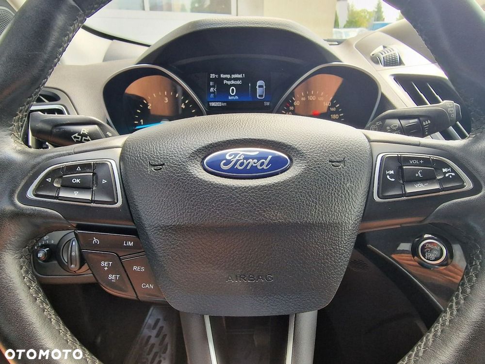 Ford Kuga 2.0 TDCi AWD Titanium - 32