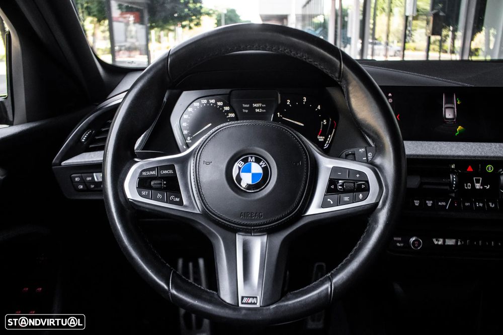 BMW 116 d Pack M - 13