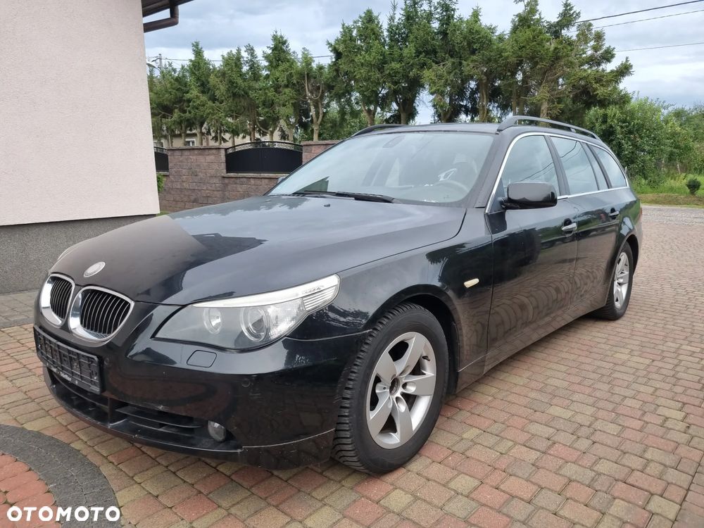BMW Seria 5 525i - 1