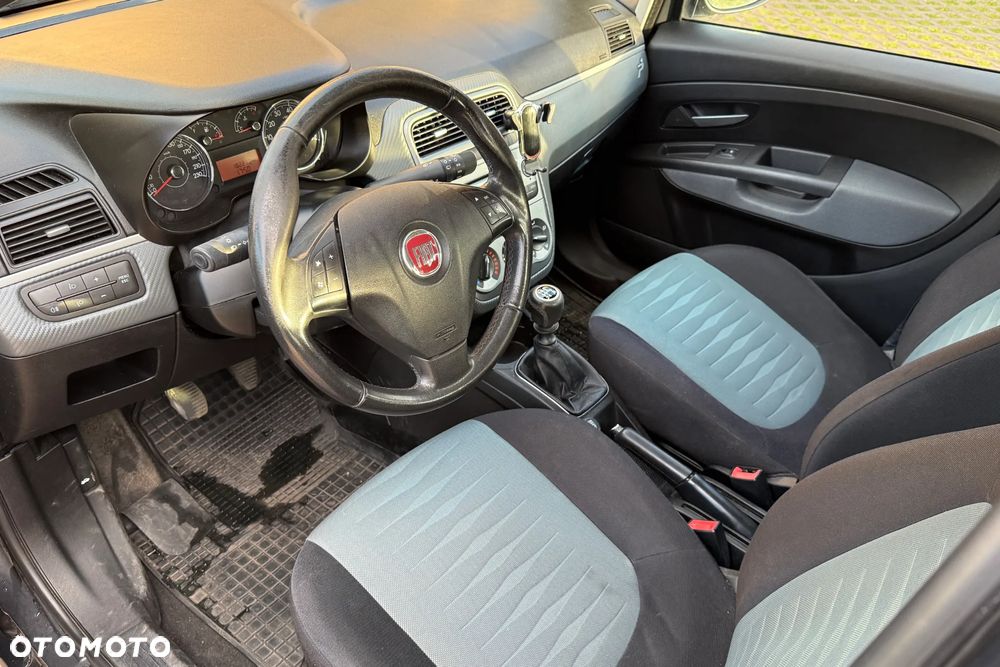 Fiat Grande Punto Actual 1.4 8V Estiva Blue&Me - 8
