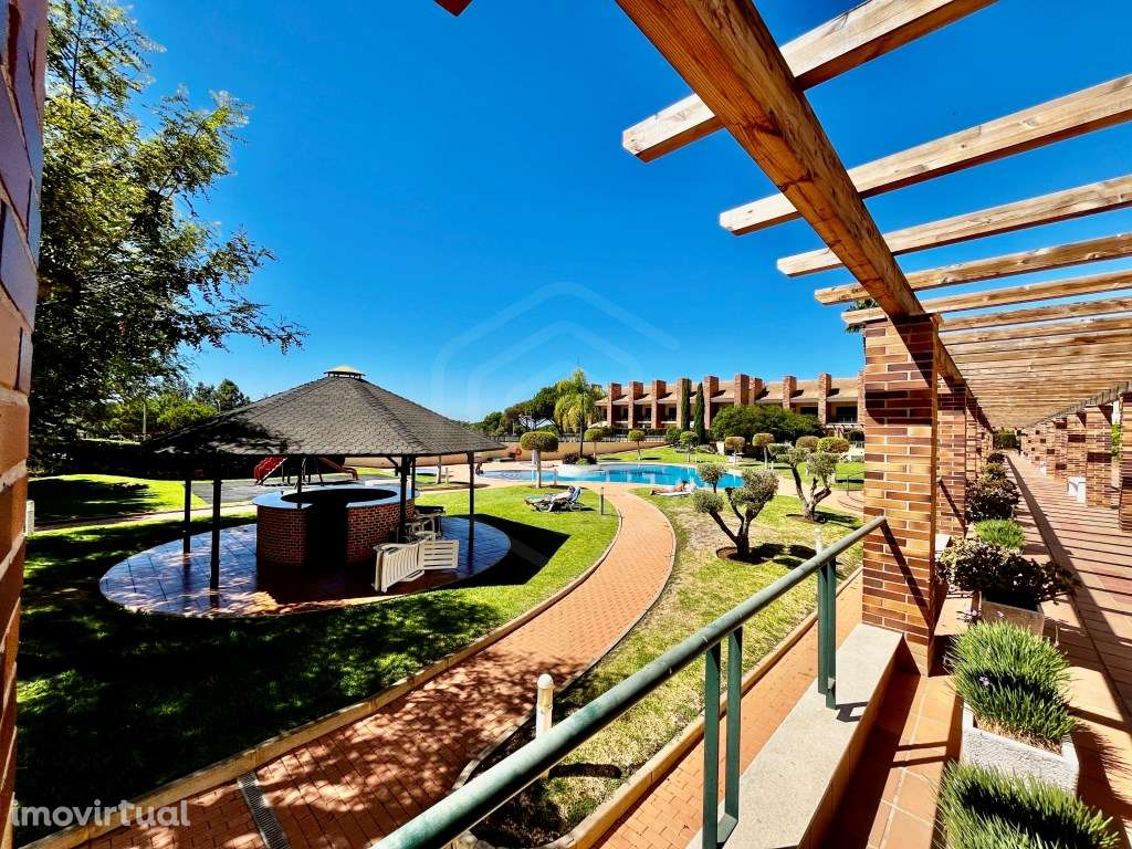 Apartamento T4 duplex em condomínio privado com piscina em Vilamour... - Grande imagem: 3/12