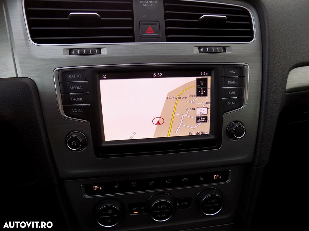 Volkswagen Golf 2.0 BlueTDI DSG Highline - 14