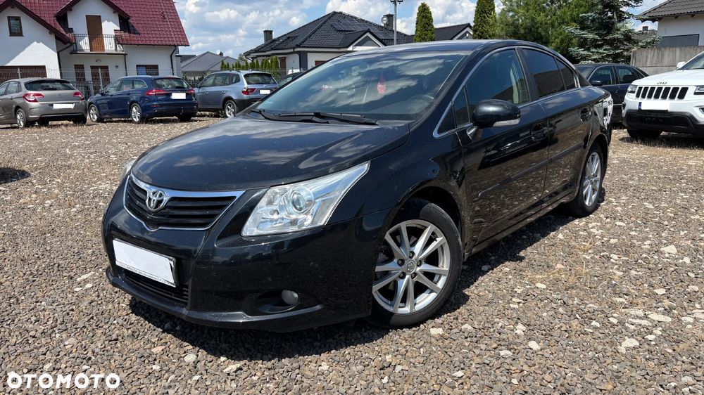 Toyota Avensis 2.0 D-4D - 12