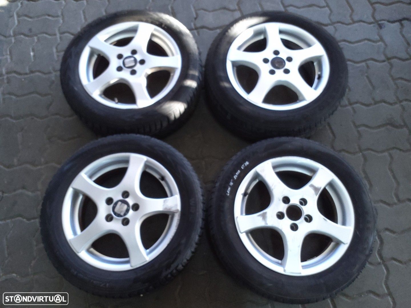 Jantes SEAT LEON R15 com pneus 175/65 furação 5x100 - 1