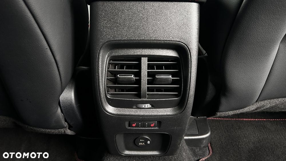 Ford Kuga - 26